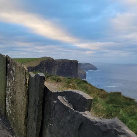 Moher Lodge Liscannor Dış mekan fotoğraf